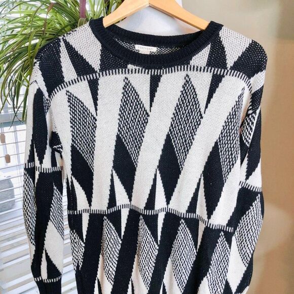 Forever 21 Sweaters - Black and White Patterned Cottage Grandma Eclectic Grandpa Sweater S